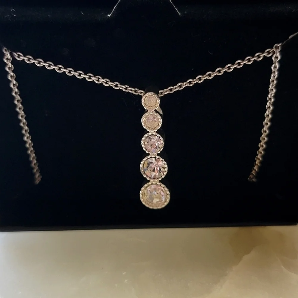 Rare Diamonds Limited Edition Rhinestone Drop Necklace Avon Signed NRT Silver